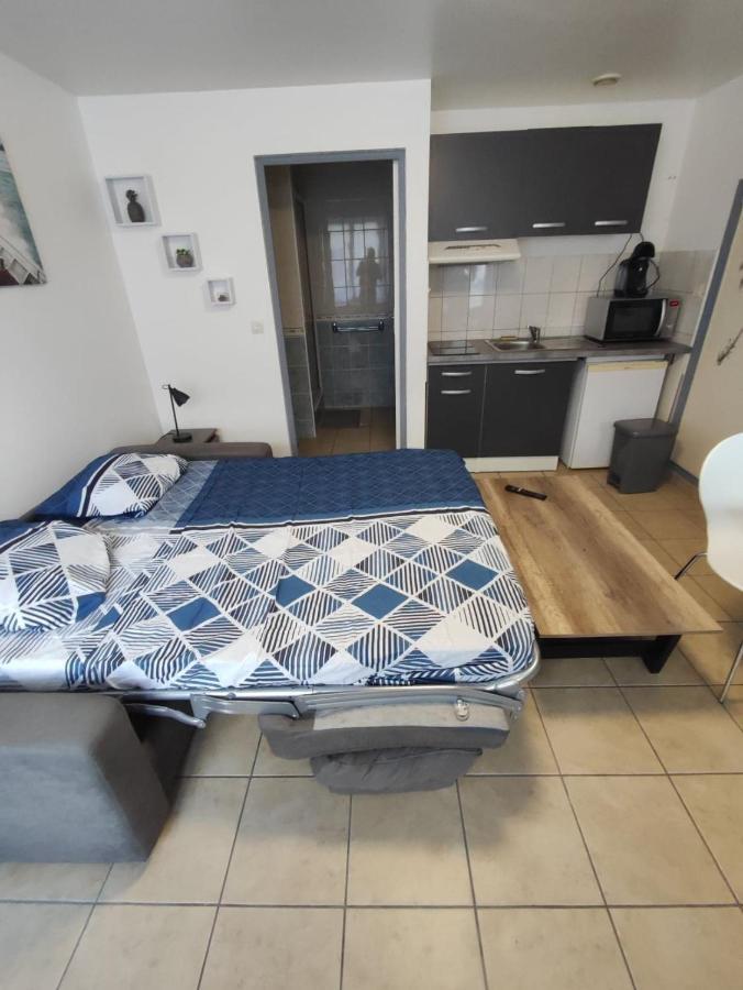 Studio 2 Personnes En Centre Ville Saint-Pierre-de-Plesguen ภายนอก รูปภาพ